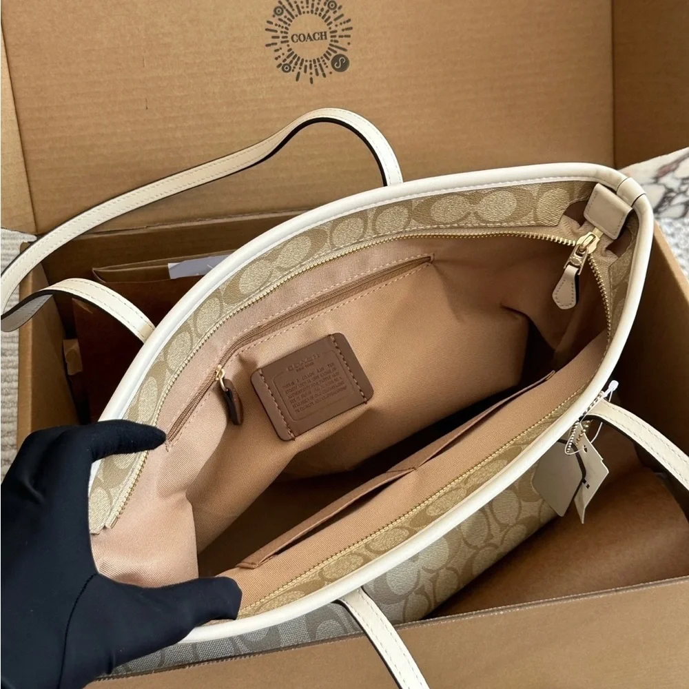 Coach Large Tote Bag Canvas Shopping Bag Everyday Carryall - Picture 7 of 9